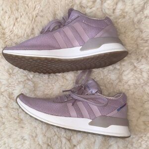 Adidas Women's Lilac Sneakers